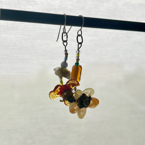 Pear Ware: Mismatched Amber Pansy and Ivory Daisy Seed Bead Drop Earrings