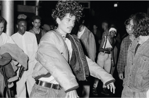 Hua Hsu: Suspended in Time 04 - Alice Arnold